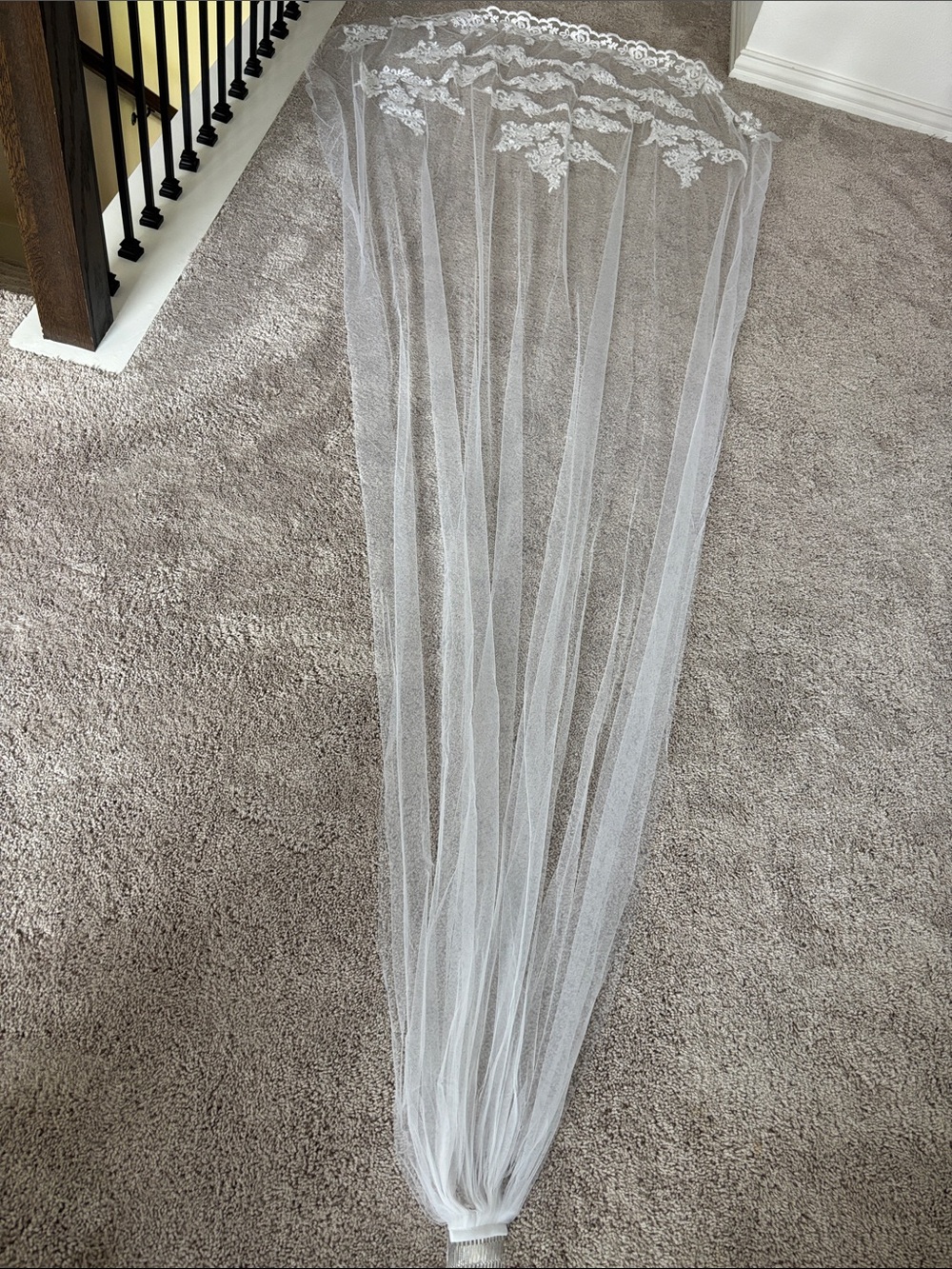 New White Cathedral Bridal Veil with Lace Appliqué & Comb Wedding Veil - Picture 5 of 5